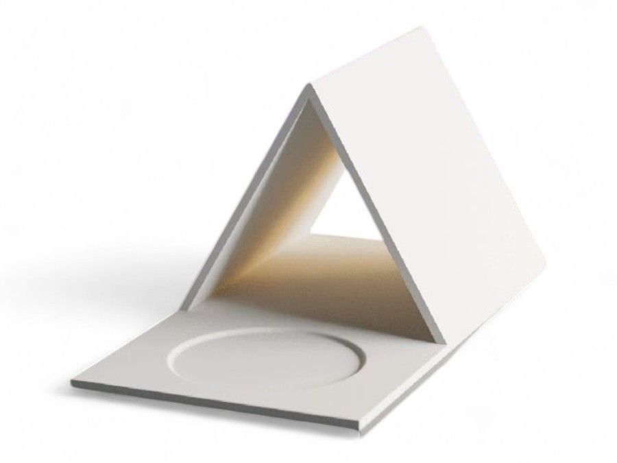 Triangular Kitap